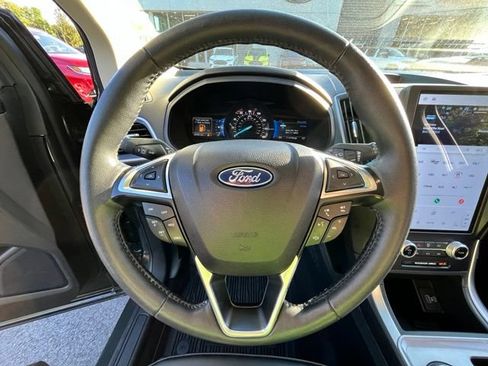 Certified 2024 Ford Edge SEL w/ Convenience Package AWD/4WD image 24