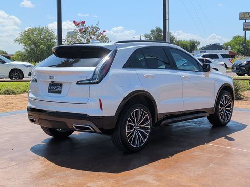 Used 2025 Cadillac XT4 Sport FWD image 2