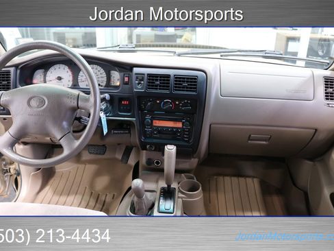 Used 2002 Toyota Tacoma 4x4 Xtracab V6 image 19