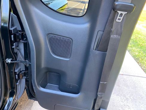 Used 2022 Nissan Frontier S RWD image 31