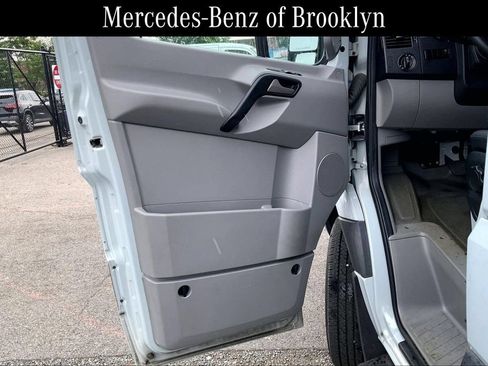Used 2016 Mercedes-Benz Sprinter 2500 image 20