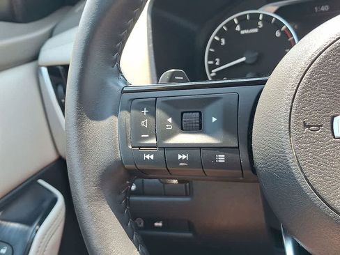 Used 2023 Nissan Rogue SL w/ SL Premium Package AWD/4WD image 17