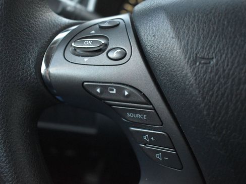 Used 2020 Nissan Murano S image 16