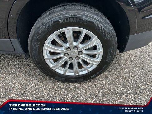 Used 2018 Cadillac XT5 FWD image 9