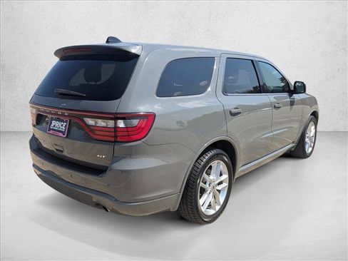 Used 2023 Dodge Durango GT RWD image 5