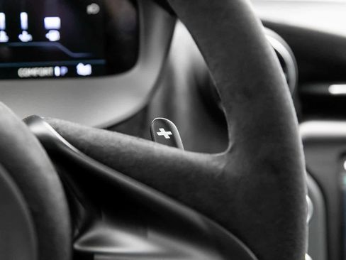 New 2025 McLaren 750S Spider image 24