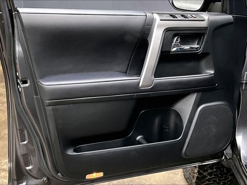 Used 2022 Toyota 4Runner SR5 image 19