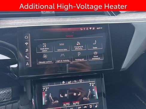 Used 2019 Audi e-tron Premium Plus image 8