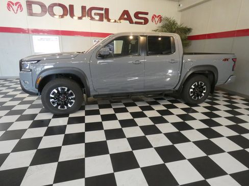 Used 2023 Nissan Frontier PRO-4X w/ Pro Convenience Package image 1
