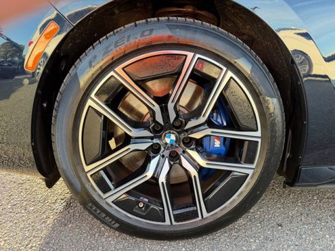 Used 2023 BMW i7 xDrive60 w/ Executive Package 2 image 9