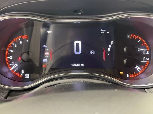 Used 2018 Dodge Durango SXT w/ 3rd Row Seating Group RWD image 5