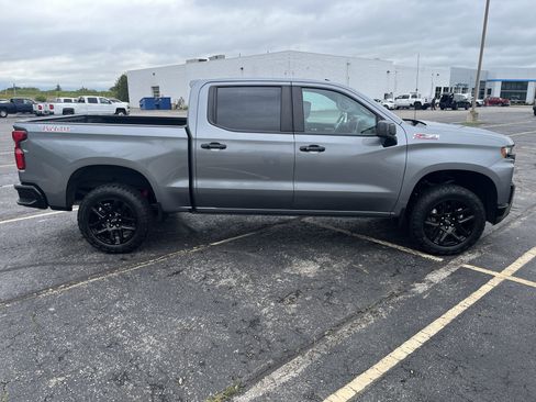 Used 2021 Chevrolet Silverado 1500 LT Trail Boss w/ Bed Protection Package AWD/4WD image 7