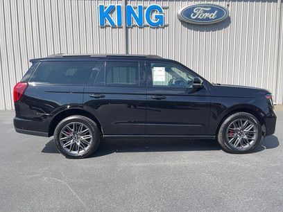 Certified 2025 Ford Expedition Platinum w/ Stealth Performance Package