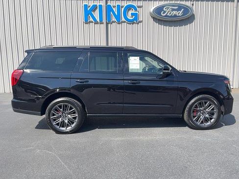 Certified 2025 Ford Expedition Platinum w/ Stealth Performance Package image 1