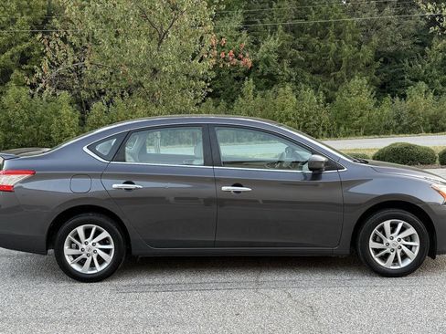 Used 2014 Nissan Sentra SV image 9