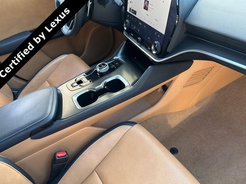 Certified 2023 Lexus RZ 450e Premium image 32