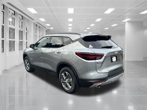 New 2025 Chevrolet Blazer LT w/ Convenience Package image 7