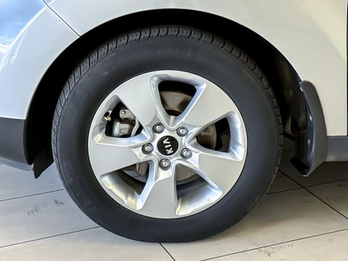 Used 2019 Kia Soul FWD image 25