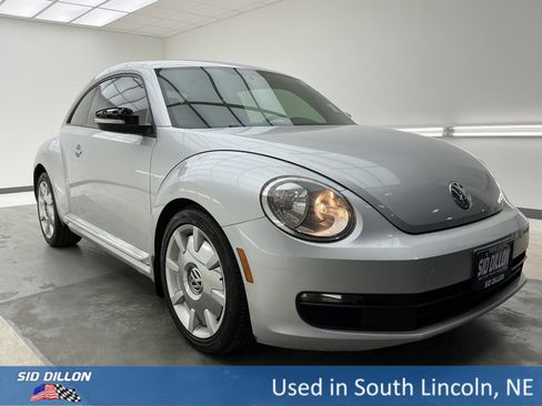 Used 2012 Volkswagen Beetle 2.5 image 3
