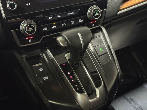 Used 2018 Honda CR-V Touring image 37