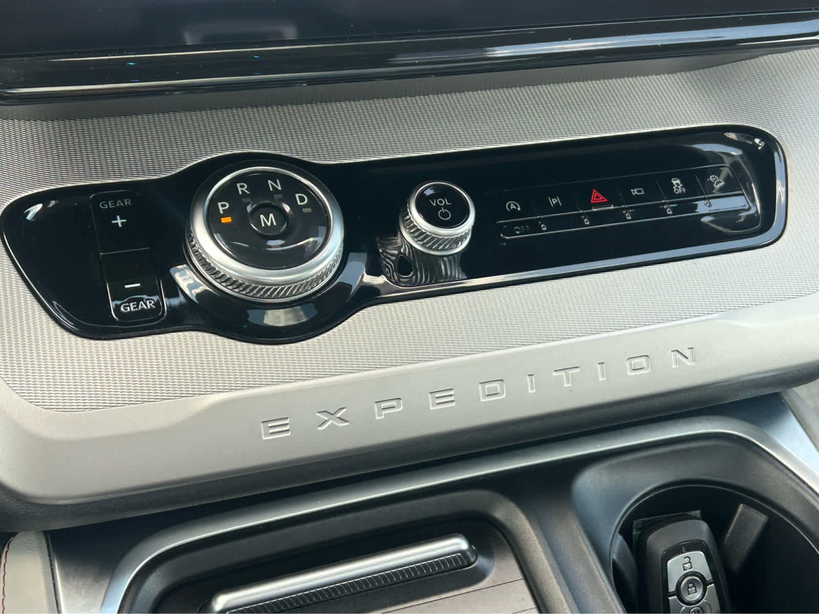 Certified 2025 Ford Expedition Active AWD/4WD image 47