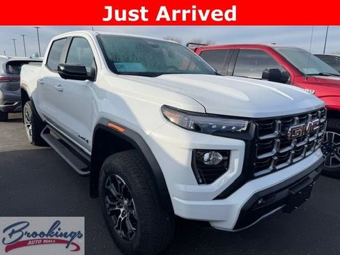 Used 2025 GMC Canyon AT4 w/ Technology Plus Package image 1