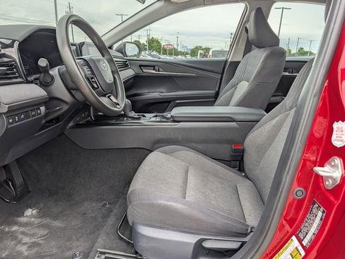 Used 2025 Toyota Camry LE FWD image 25