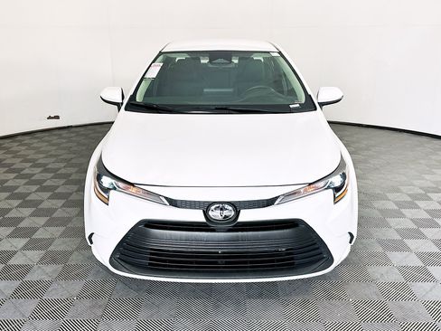 Used 2024 Toyota Corolla LE FWD image 8