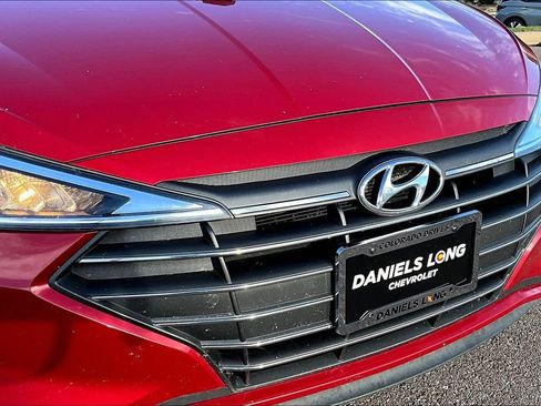 Used 2020 Hyundai Elantra SEL image 30