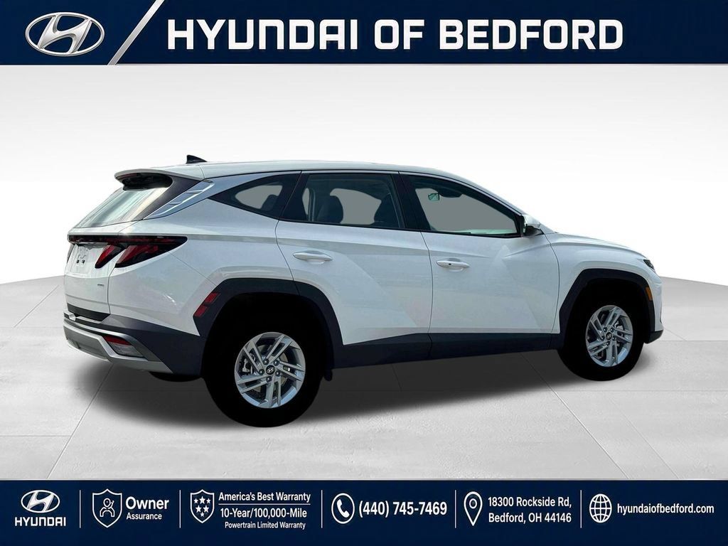 Used 2025 Hyundai Tucson SE AWD/4WD image 9