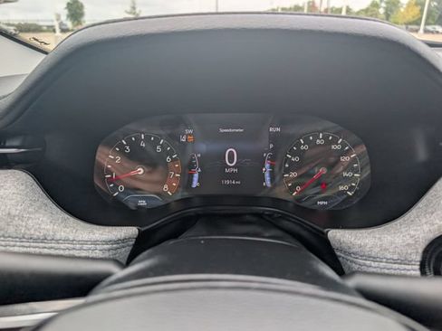 Used 2022 Jeep Compass Latitude FWD image 15