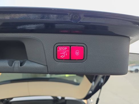 Certified 2022 Mercedes-Benz GLC 300 4MATIC image 13