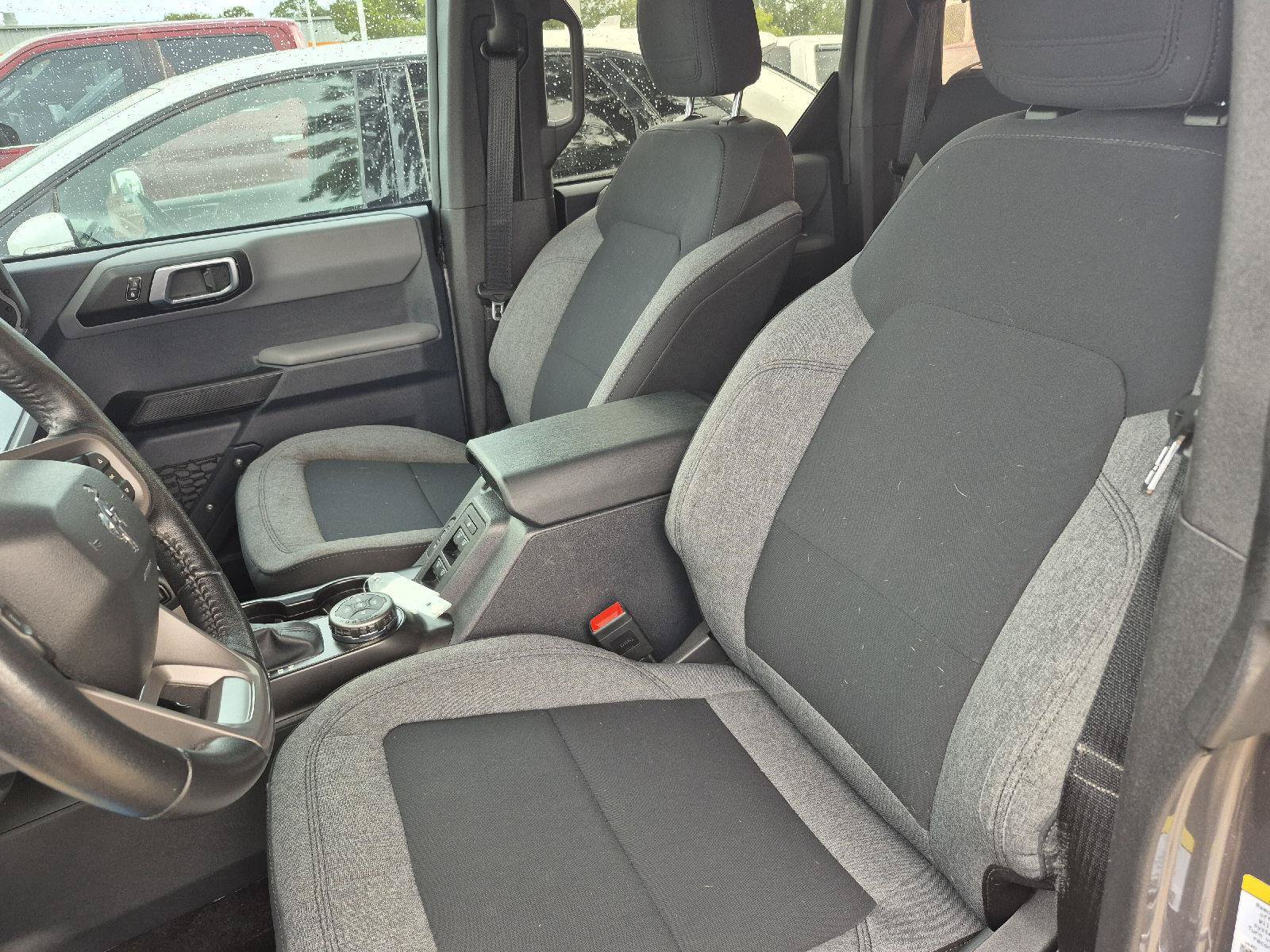 Used 2023 Ford Bronco Big Bend w/ Sasquatch Package AWD/4WD image 2