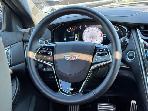 Used 2019 Cadillac CTS V w/ Luxury Package image 27