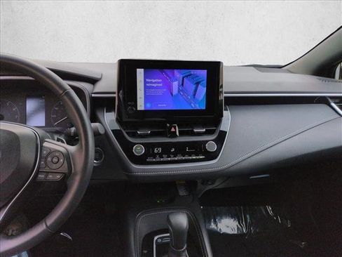 Used 2025 Toyota Corolla SE w/ SE Package FWD image 15