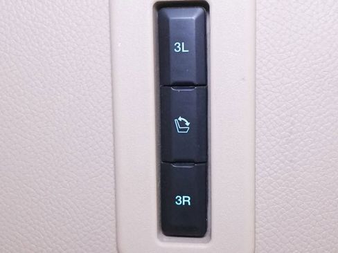 Used 2016 Ford Expedition Limited w/ Equipment Group 301A image 29