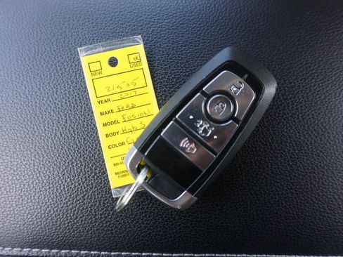 Used 2017 Ford Fusion S image 30