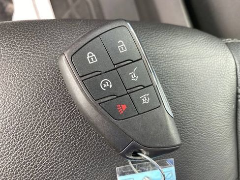 Used 2023 Chevrolet Tahoe Z71 AWD/4WD image 26