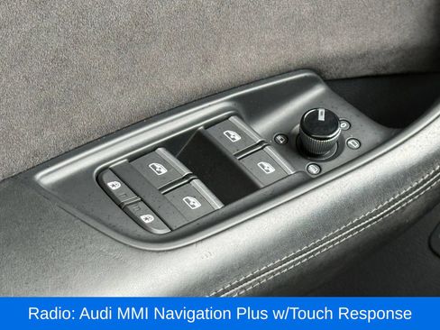 Used 2019 Audi Q8 Prestige w/ Luxury Package AWD/4WD image 40