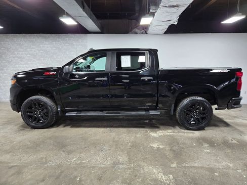 Used 2022 Chevrolet Silverado 1500 Custom Trail Boss AWD/4WD image 2