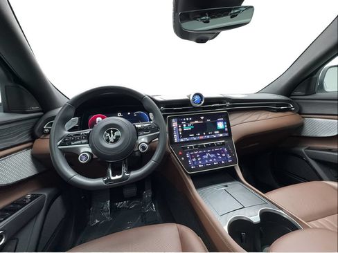 Used 2023 Maserati Grecale GT AWD/4WD image 39