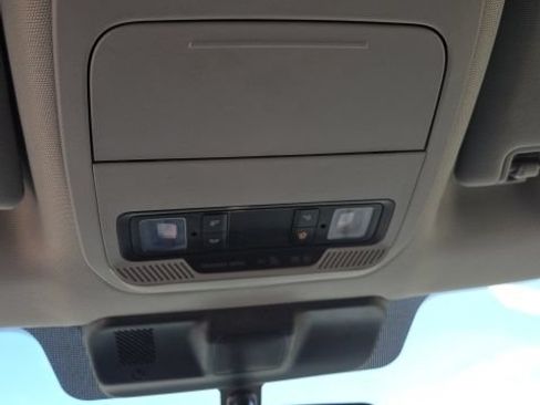 Used 2025 Ford F250 XLT w/ FX4 Off-Road Package AWD/4WD image 22