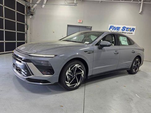 New 2026 Hyundai Sonata SEL FWD image 3