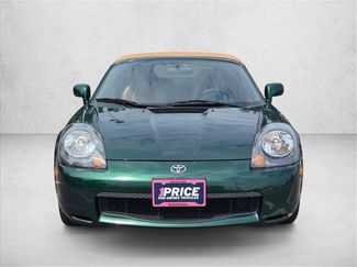 Used 2002 Toyota MR2 RWD video 2