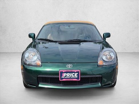 Used 2002 Toyota MR2 RWD image 2