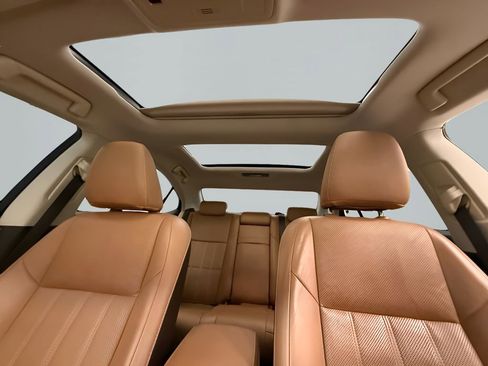 Used 2018 Lexus ES 350 w/ Luxury Package w/Wood Trim image 15