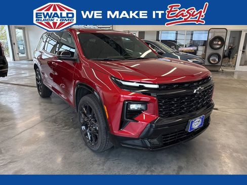 Used 2026 Chevrolet Traverse RS AWD/4WD image 1