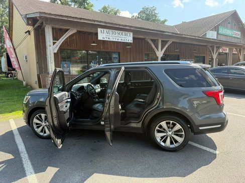 Used 2018 Ford Explorer Limited FWD image 9