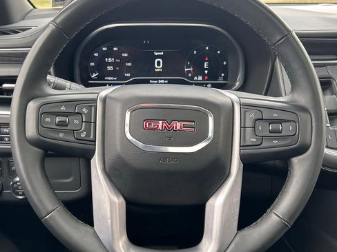 Certified 2023 GMC Yukon XL SLT w/ SLT Luxury Package image 28