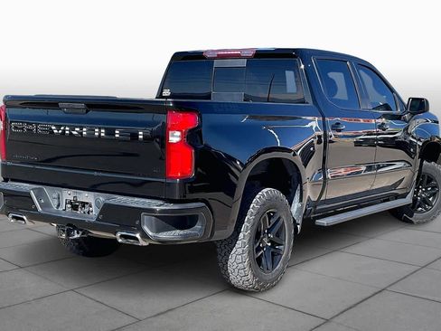 Used 2021 Chevrolet Silverado 1500 LT Trail Boss w/ Convenience Package II image 12